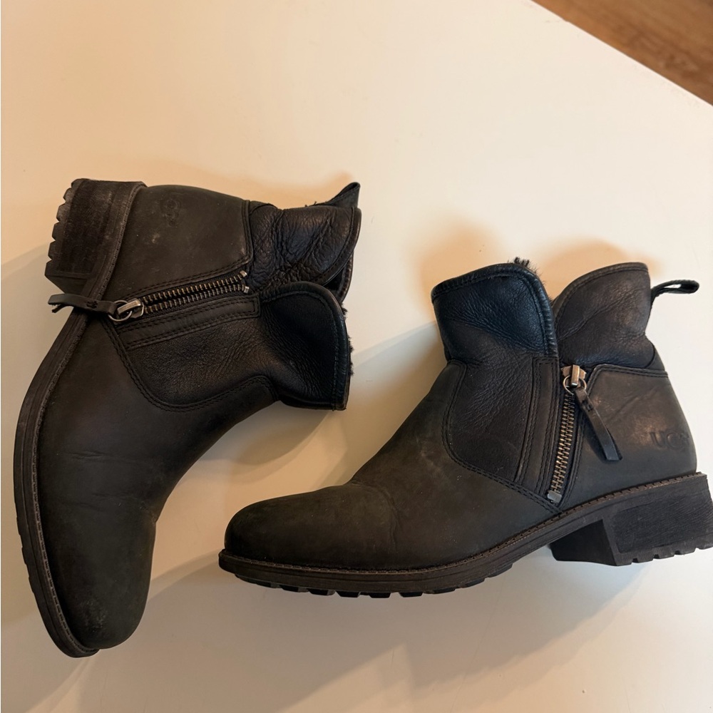 UGG Lavelle Ankle Leather Boots, Black, Size 8 - Picture 4 of 12